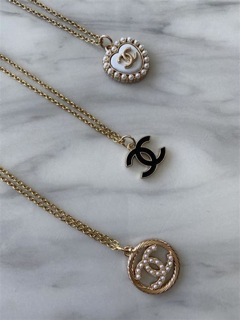 reworked chanel chain|Chanel / Reworked jewelry .